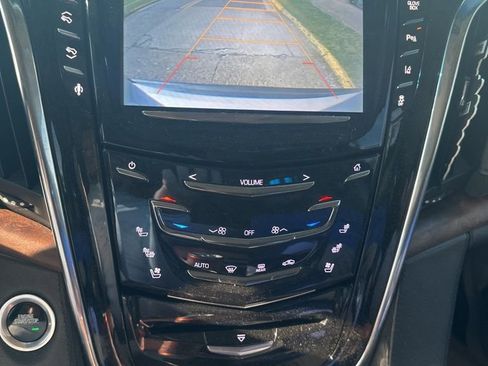 Used 2015 Cadillac Escalade Premium AWD/4WD image 13