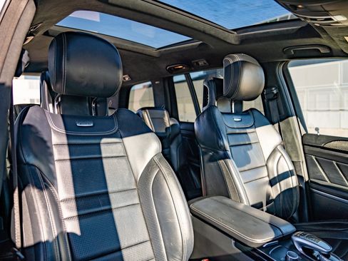 Used 2017 Mercedes-Benz GLS 63 AMG 4MATIC image 29