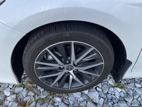 Certified 2022 Toyota Camry XLE w/ Navigation Upgrade Package AWD/4WD image 5
