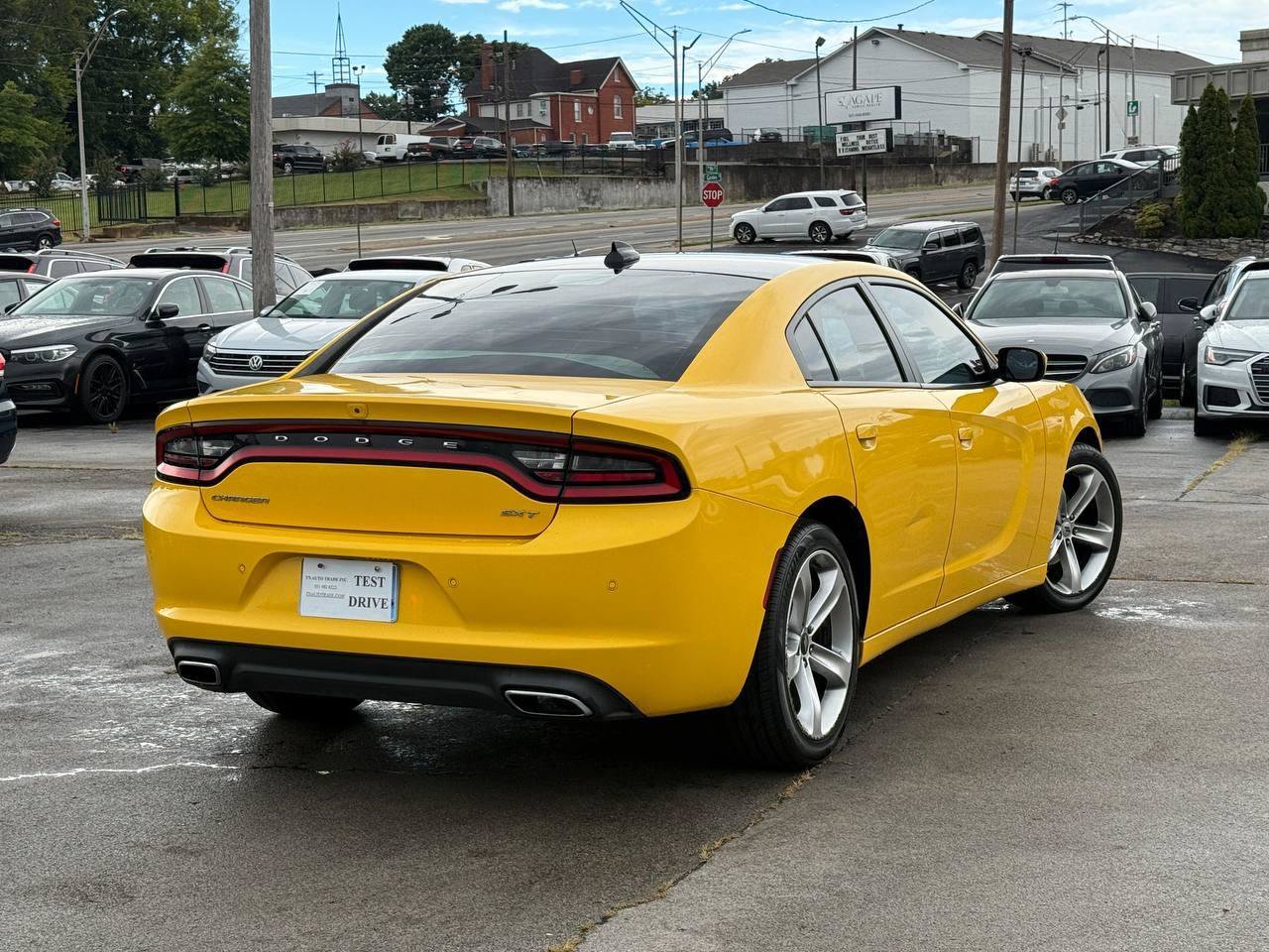 Used 2018 Dodge Charger SXT Plus w/ Quick Order Package 29J RWD image 2