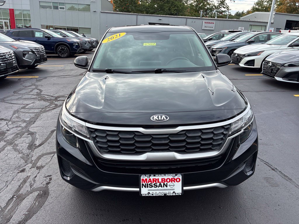 Used 2021 Kia Seltos LX AWD/4WD image 2