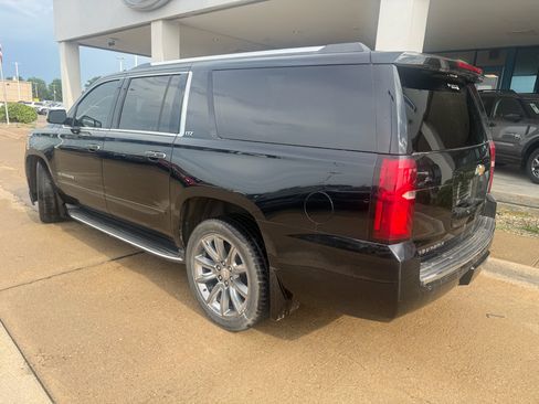 Used 2016 Chevrolet Suburban LTZ AWD/4WD image 12