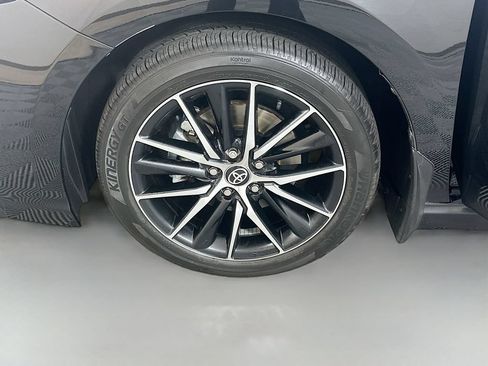 Used 2023 Toyota Camry SE w/ Convenience Package FWD image 29