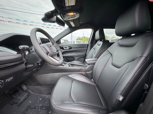 New 2026 Jeep Compass Limited image 16