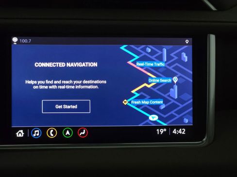 Used 2021 GMC Yukon Denali w/ Denali Premium Package image 5