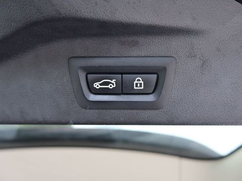 Used 2020 BMW X7 xDrive40i w/ Cold Weather Package AWD/4WD image 12