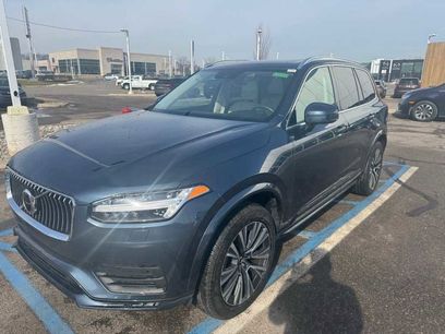 Used 2021 Volvo XC90 T6 Momentum w/ Protection Package Premier