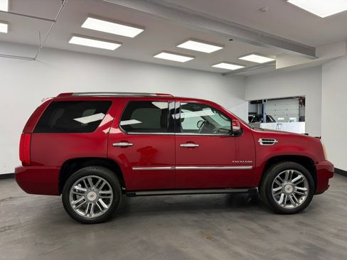 Used 2013 Cadillac Escalade Platinum image 12
