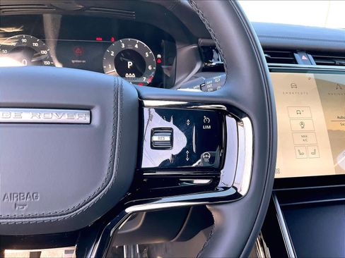 New 2026 Land Rover Range Rover Velar Dynamic SE image 18