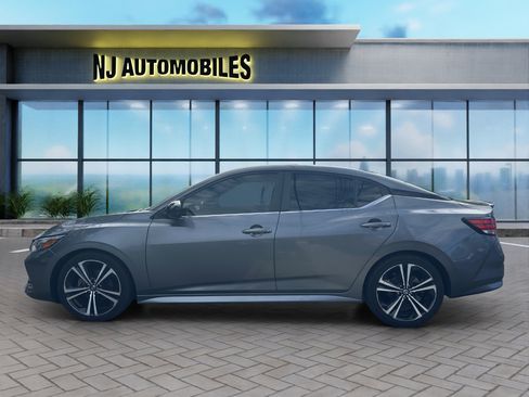 Used 2020 Nissan Sentra SR image 4