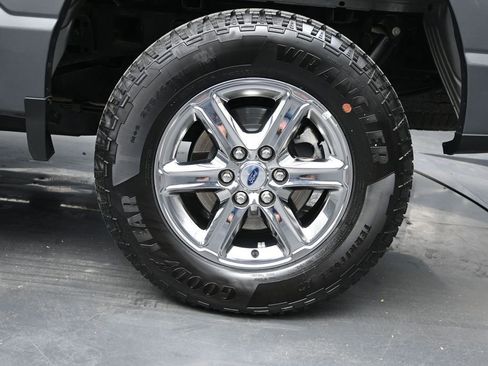 Used 2025 Ford F150 XLT w/ Equipment Group 301A Standard AWD/4WD image 9