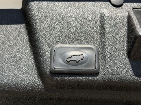 Used 2014 Buick Enclave Premium w/ Trailering Provision Package image 12