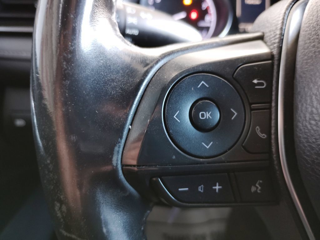 Used 2019 Toyota Camry SE w/ Carpet Mat Package FWD image 24