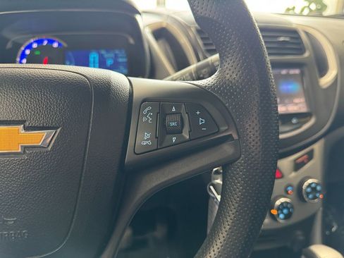 Used 2015 Chevrolet Trax LT image 35
