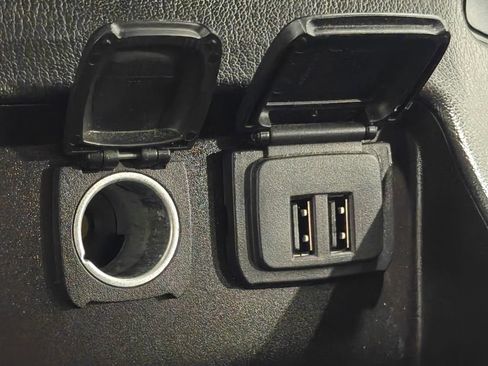 Used 2015 Chevrolet Tahoe LT AWD/4WD image 42