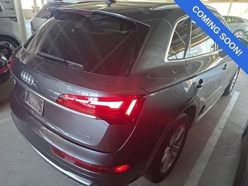 Used 2023 Audi Q5 2.0T Premium w/ Convenience Package AWD/4WD image 4