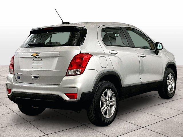 Used 2018 Chevrolet Trax LS AWD/4WD image 11