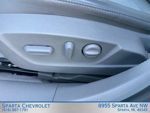 Used 2015 Chevrolet Malibu LT w/ Power Convenience Package FWD image 13
