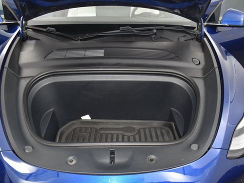 Used 2020 Tesla Model Y Long Range AWD/4WD image 23