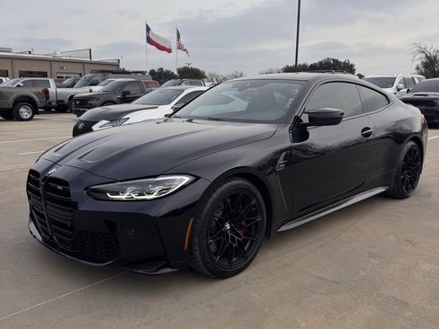 Used 2021 BMW M4 Coupe image 3