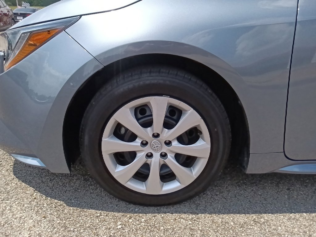 Used 2024 Toyota Corolla LE FWD image 10