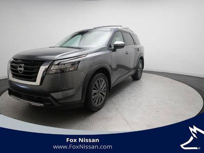 Certified 2025 Nissan Pathfinder SL w/ SL Premium Package