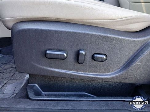 Used 2017 Ford Escape Titanium image 38