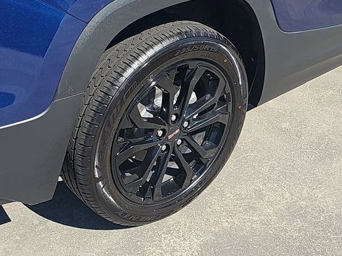 Used 2022 GMC Terrain SLE w/ Driver Convenience Package image 9