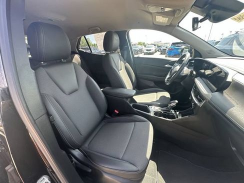 Used 2024 Buick Encore GX Preferred AWD/4WD image 29