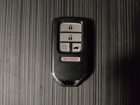 Used 2016 Honda Pilot Elite image 32