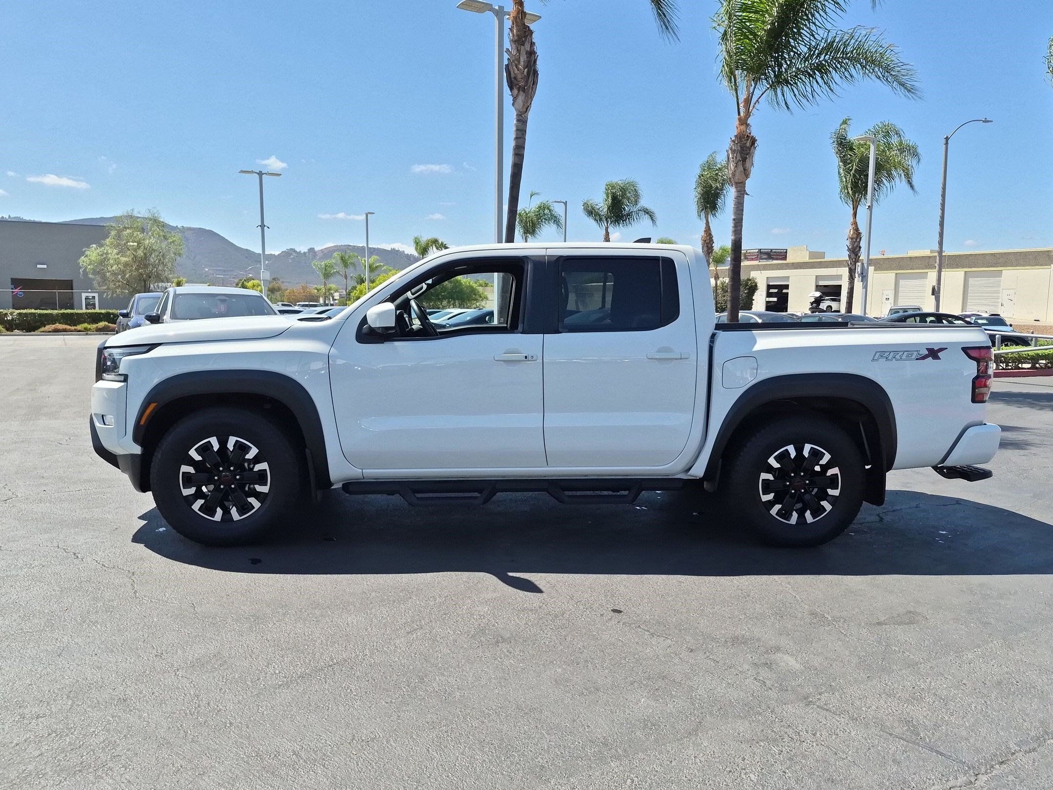 Used 2023 Nissan Frontier Pro-X w/ Pro Convenience Package RWD image 7