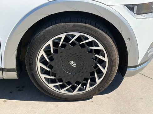 Used 2024 Hyundai Ioniq 5 Limited image 7