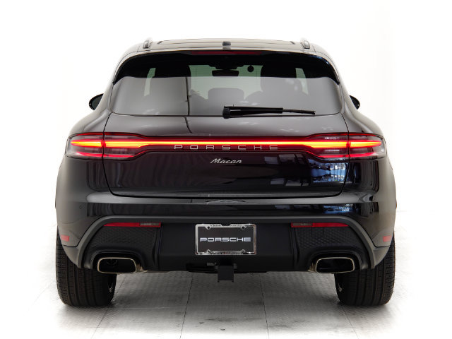 Certified 2026 Porsche Macan AWD/4WD image 30