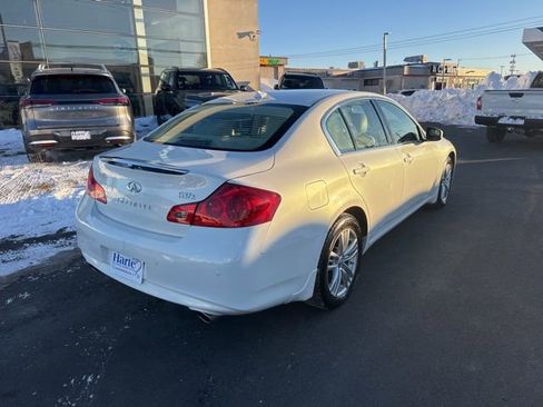 Used 2011 INFINITI G37 x w/ Premium Pkg image 5