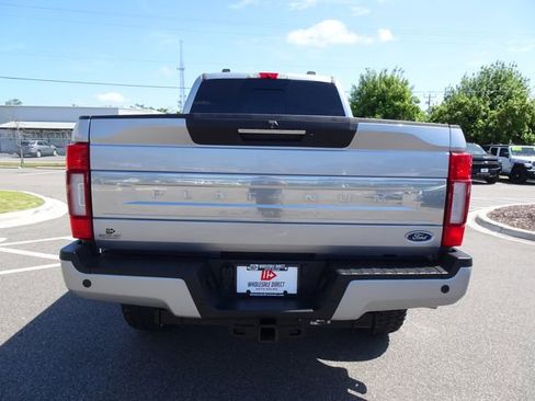 Used 2022 Ford F250 Platinum w/ FX4 Off-Road Package AWD/4WD image 5