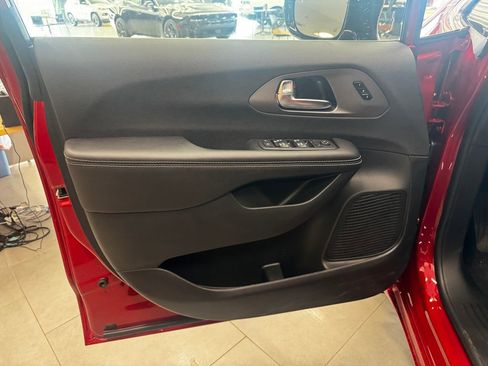 New 2027 Chrysler Pacifica Select w/ Family Tech Group FWD image 14