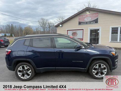 Used 2018 Jeep Compass Limited w/ Navigation Group AWD/4WD image 2