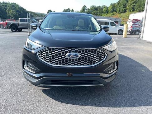 Certified 2024 Ford Edge SEL w/ Convenience Package AWD/4WD image 3
