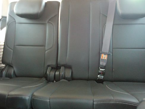 Used 2015 Chevrolet Tahoe LTZ RWD image 33