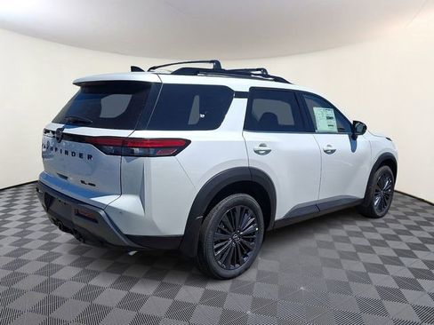 New 2026 Nissan Pathfinder SL image 6