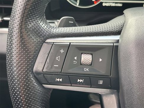 Used 2022 Mitsubishi Outlander SE image 28