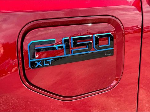New 2025 Ford F150 Lightning XLT image 15
