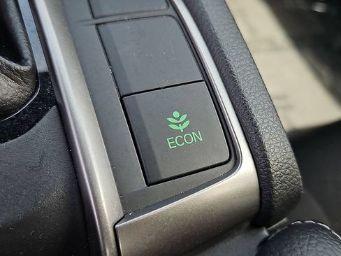 Used 2020 Honda Civic Sport image 24