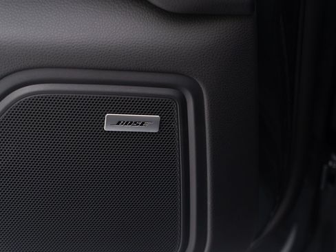 Used 2026 Porsche Macan AWD/4WD image 22