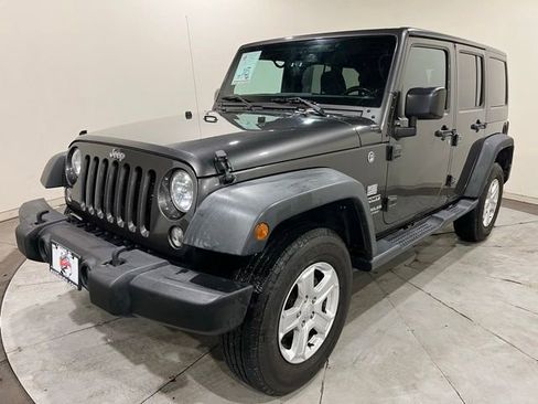 Used 2017 Jeep Wrangler Unlimited Sport w/ Quick Order Package 24S AWD/4WD image 8