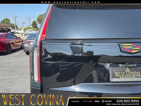 Used 2023 Cadillac Escalade V AWD/4WD image 34