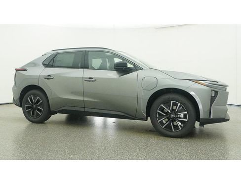 New 2026 Toyota bZ FWD image 28