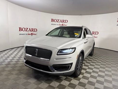 Used 2020 Lincoln Nautilus Reserve w/ Equipment Group 201A FWD image 4