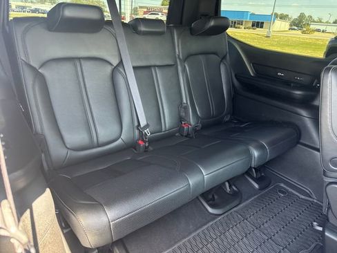 Used 2023 Jeep Wagoneer Series II w/ Flexible Seating Group AWD/4WD image 16
