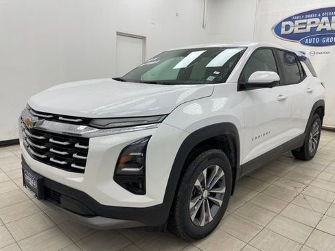 New 2026 Chevrolet Equinox LT w/ Convenience Package II image 1